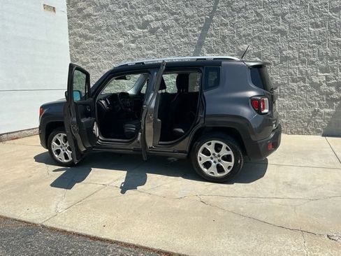 Used 2016 Jeep Renegade Limited AWD/4WD image 13
