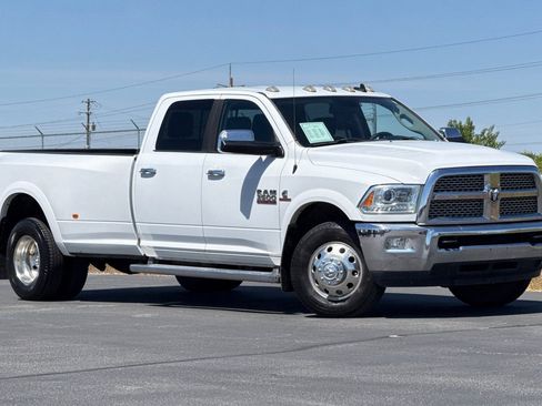 Used 2014 RAM 3500 Laramie RWD image 2