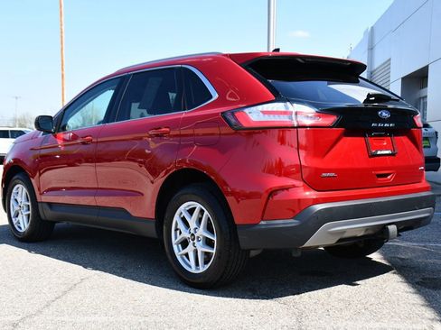 Used 2024 Ford Edge SEL w/ Convenience Package AWD/4WD image 4