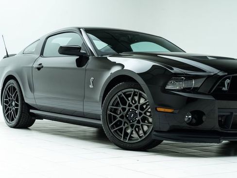 Used 2013 Ford Mustang Shelby GT500 image 3