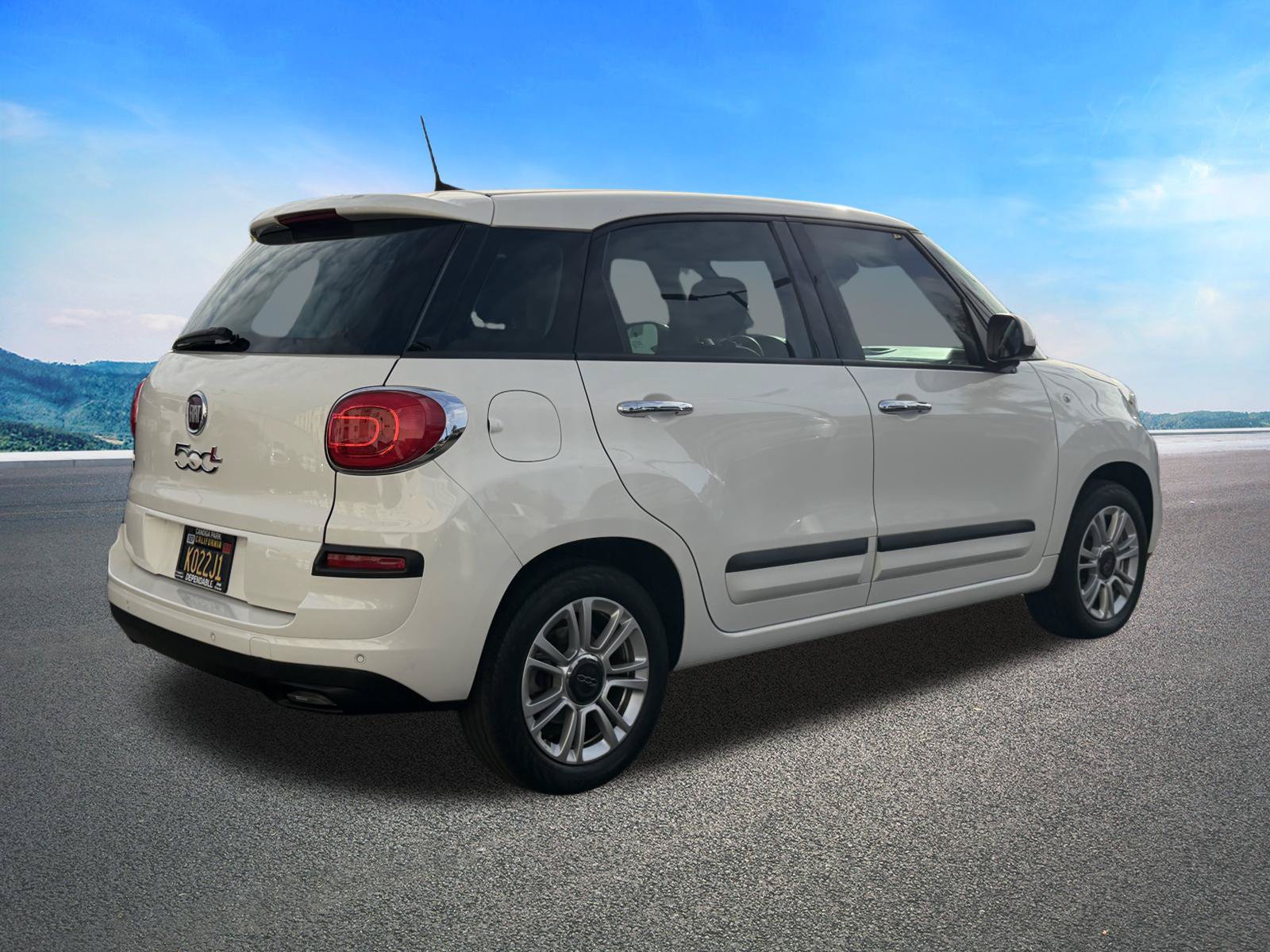Used 2020 FIAT 500L Pop w/ Premium Group FWD image 11