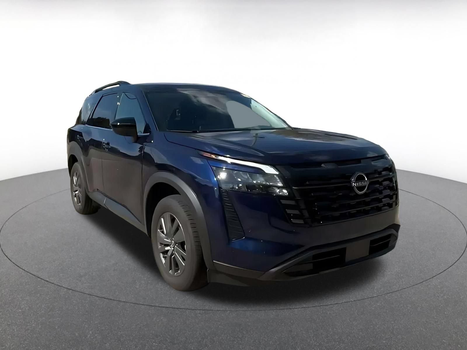 Used 2026 Nissan Pathfinder SV FWD image 3