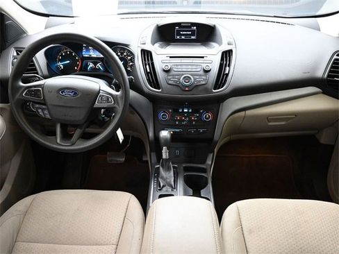 Used 2017 Ford Escape SE image 16