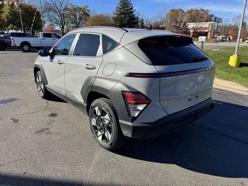 Used 2024 Hyundai Kona SEL image 5