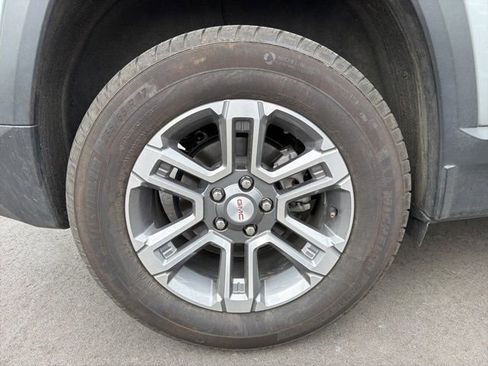 Used 2025 GMC Terrain Elevation image 11