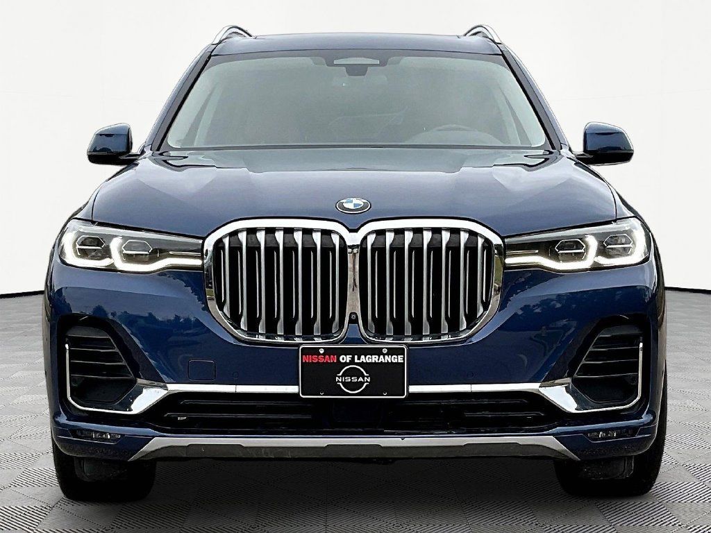 Used 2021 BMW X7 xDrive40i w/ Premium Package AWD/4WD image 2