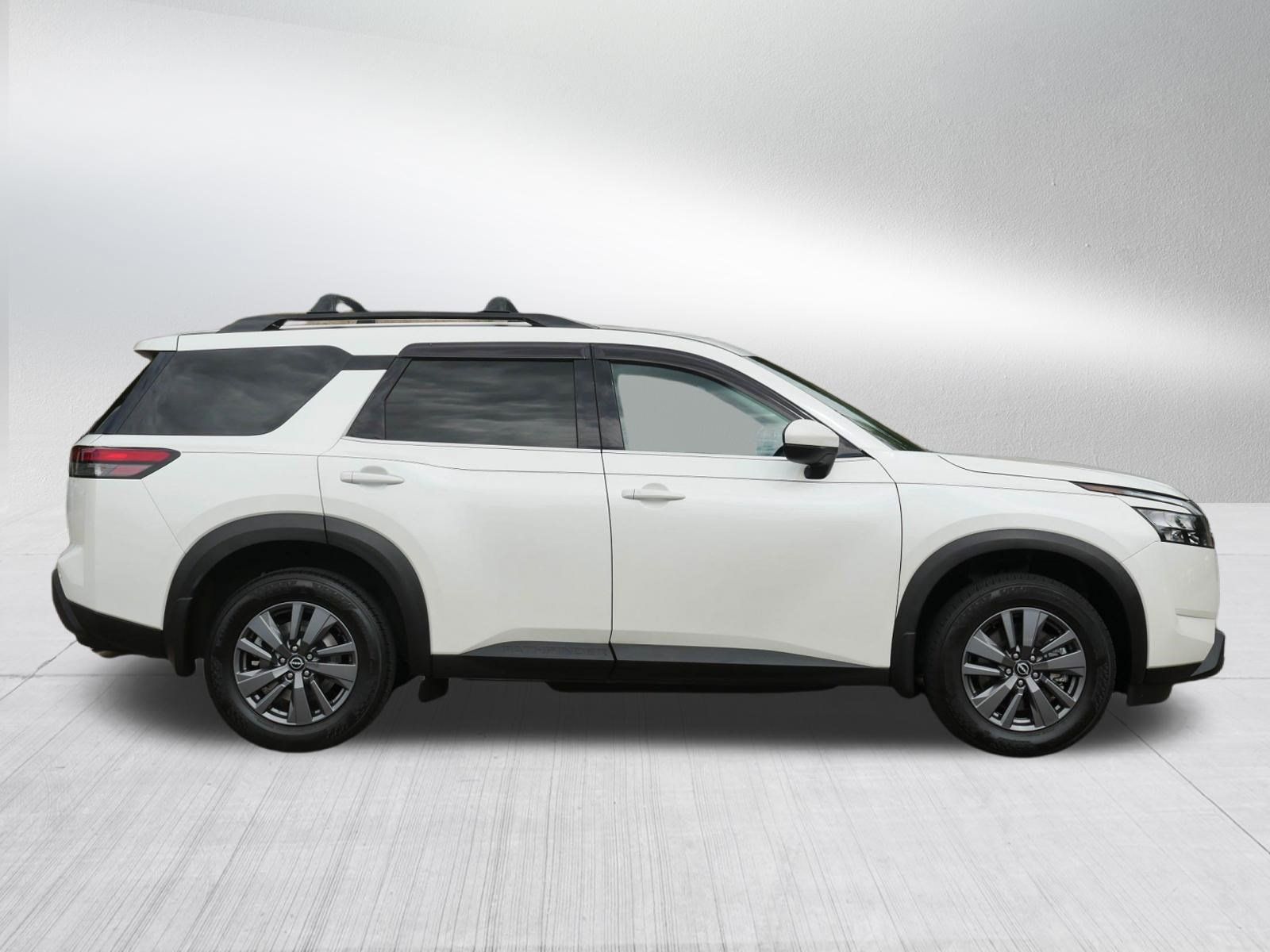 Certified 2024 Nissan Pathfinder SV AWD/4WD image 8