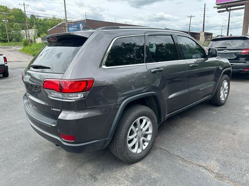 Used 2021 Jeep Grand Cherokee Laredo X AWD/4WD image 4