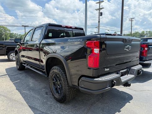 Used 2024 Chevrolet Silverado 1500 ZR2 w/ ZR2 Bison Edition AWD/4WD image 7