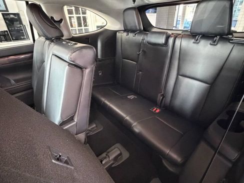 Used 2021 Toyota Highlander Limited AWD/4WD image 22