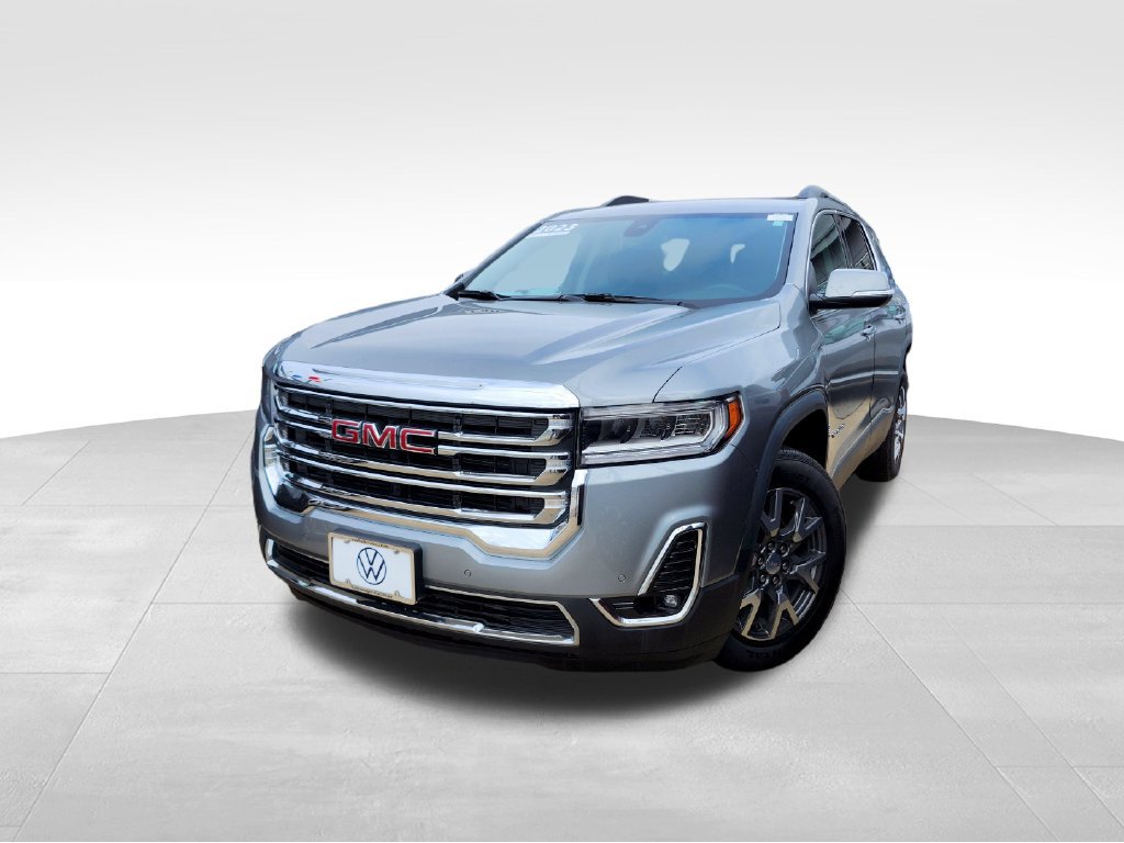 Used 2023 GMC Acadia SLT AWD/4WD image 3