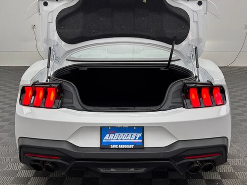 Used 2024 Ford Mustang GT Premium RWD image 9