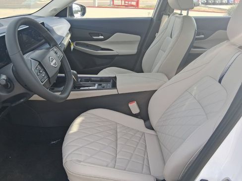 New 2026 Nissan Sentra SL w/ Floor Mat Package FWD image 24
