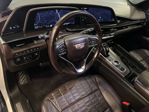 Used 2023 Cadillac Escalade ESV Sport Platinum AWD/4WD image 13