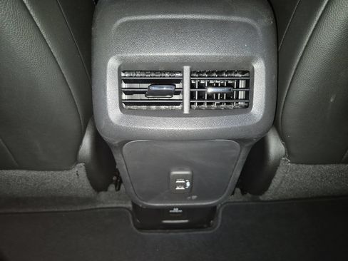 Certified 2024 Chevrolet Equinox Premier FWD image 21