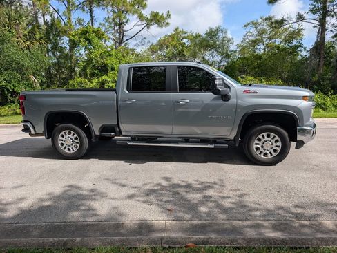 Used 2024 Chevrolet Silverado 2500 LT w/ All Star Edition AWD/4WD image 10
