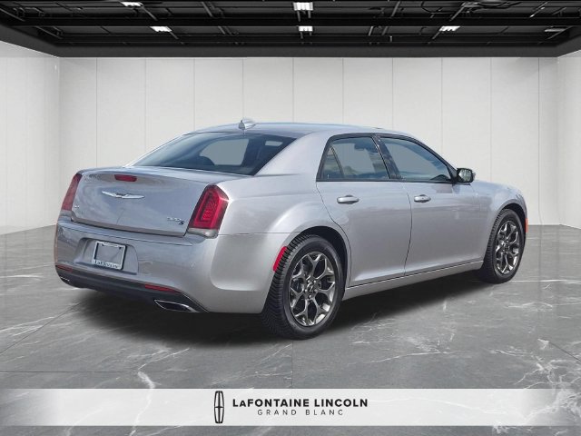 Used 2017 Chrysler 300 S AWD/4WD image 5