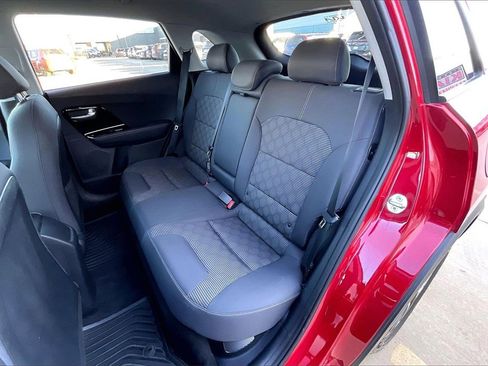 Used 2020 Kia Niro LXS image 26