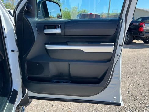 Used 2015 Toyota Tundra Limited w/ TRD Off Road Package image 20