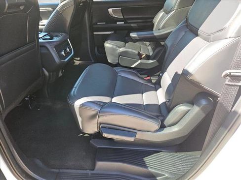 Used 2025 Ford Expedition Max Platinum AWD/4WD image 12
