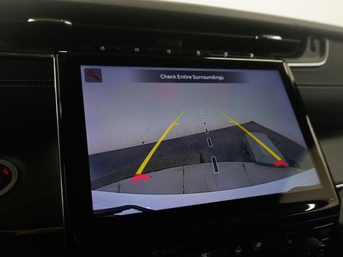 Used 2024 Jeep Grand Cherokee Overland w/ Luxury Tech Group IV image 30