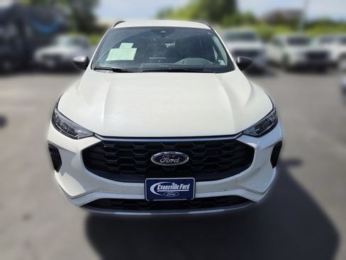 Used 2024 Ford Escape ST-Line w/ Tech Pack #1 AWD/4WD image 2
