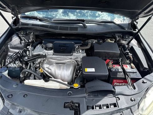 Used 2015 Toyota Camry SE FWD image 18