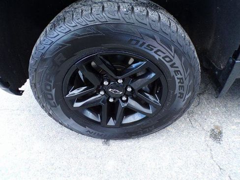 Used 2021 Chevrolet Silverado 1500 LT Trail Boss image 5