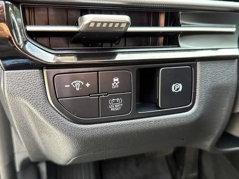 Used 2026 Kia Sportage LX FWD image 24