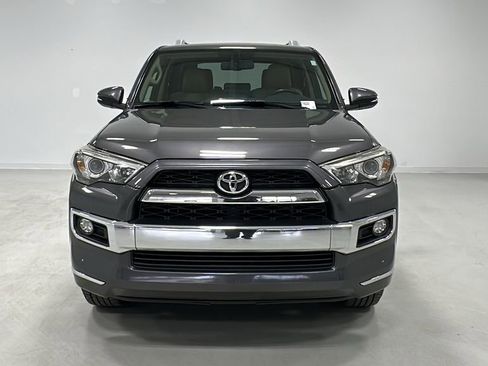 Used 2016 Toyota 4Runner Limited image 9