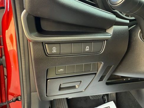 Used 2022 MAZDA MAZDA3 s image 11
