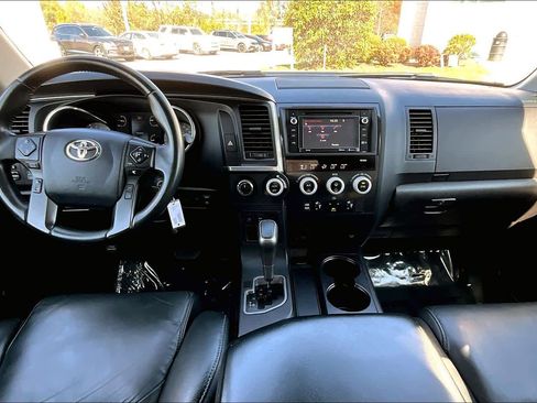 Used 2019 Toyota Sequoia TRD Sport image 15