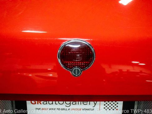 Used 1990 Cadillac Allante image 30