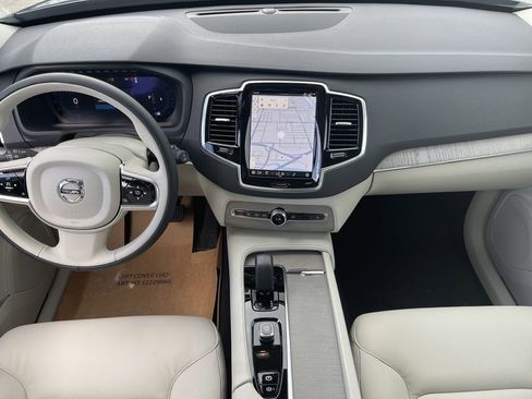 New 2025 Volvo XC90 B6 Plus w/ Protection Package Premier image 9