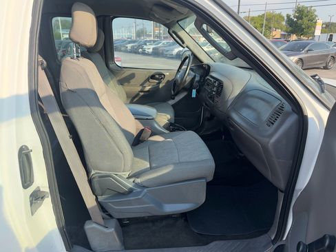 Used 2003 Ford F150 XLT image 10