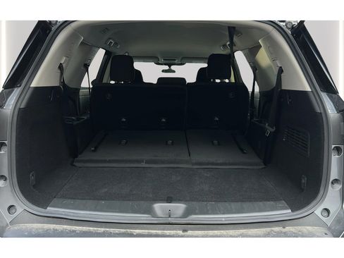 Used 2025 Nissan Pathfinder S FWD image 10