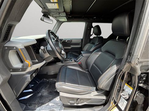 Used 2023 Ford Bronco Badlands AWD/4WD image 2