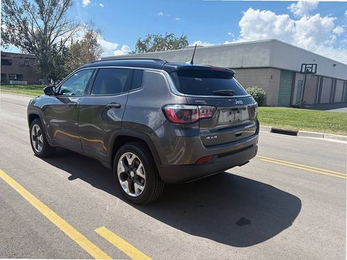 Used 2018 Jeep Compass Limited AWD/4WD image 3