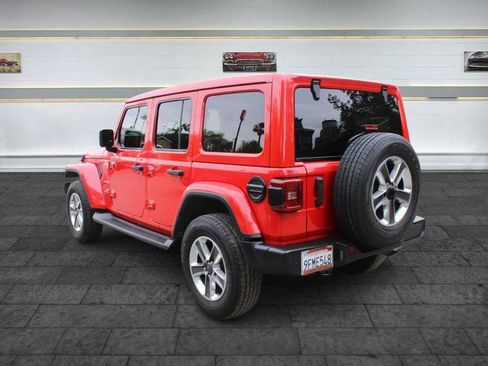 Used 2020 Jeep Wrangler Unlimited Sahara AWD/4WD image 5