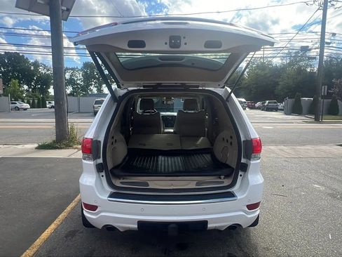 Used 2014 Jeep Grand Cherokee Overland image 9