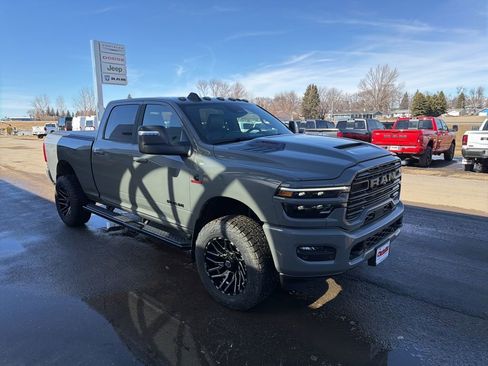 New 2026 RAM 2500 Laramie AWD/4WD image 4