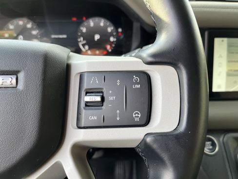 Used 2024 Land Rover Defender 110 S image 23