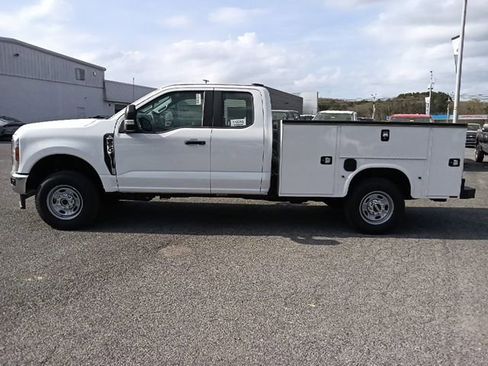 New 2026 Ford F250 XL w/ XL Chrome Package AWD/4WD image 6