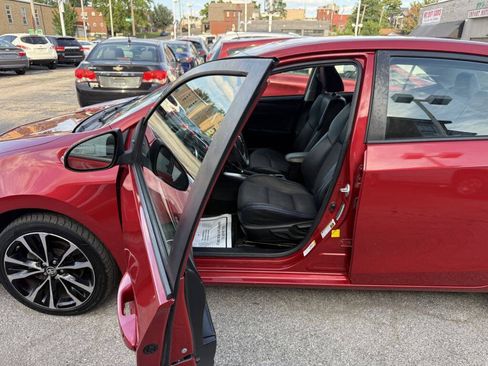 Used 2019 Toyota Corolla SE FWD image 9