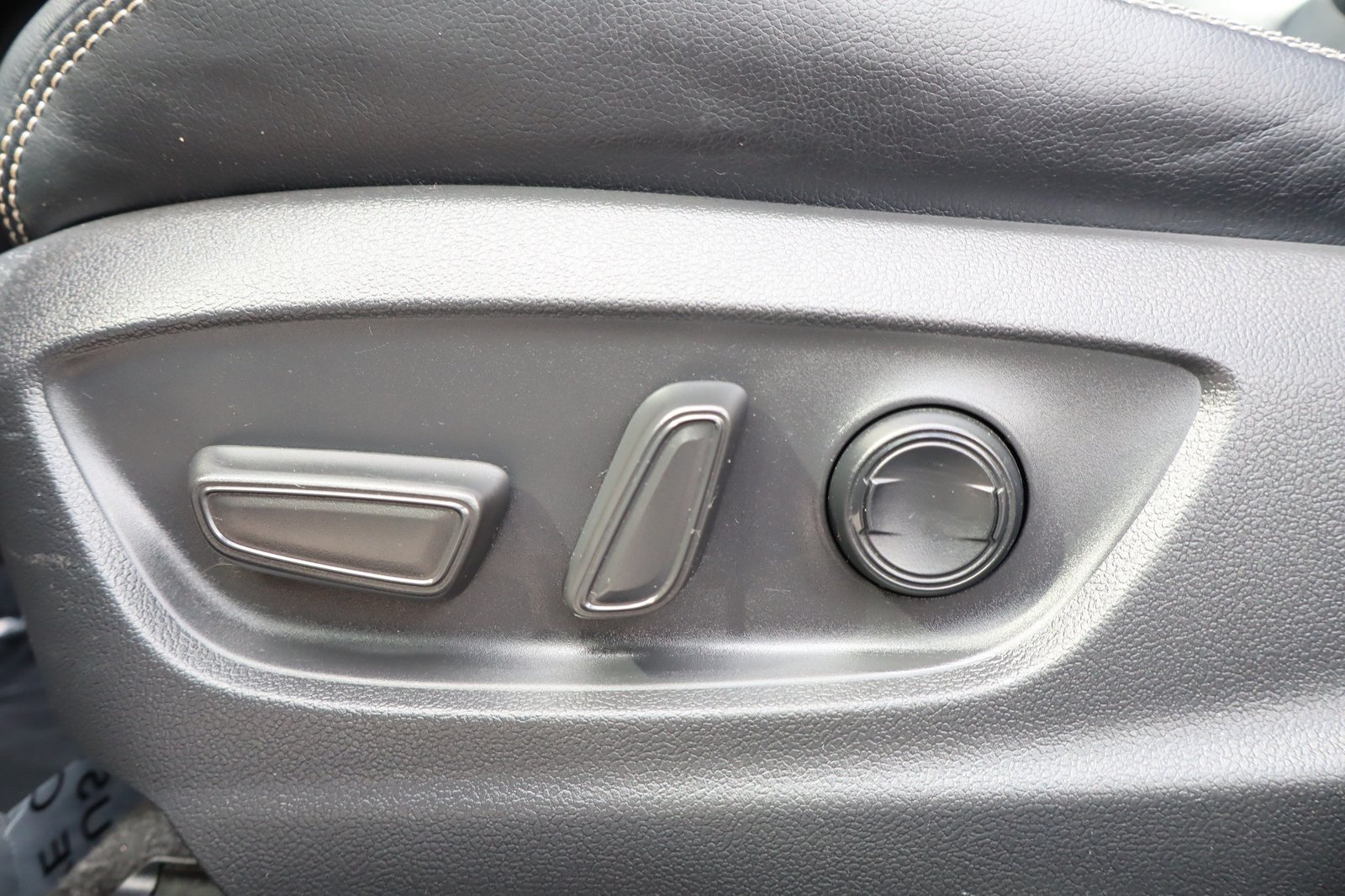 Used 2022 Toyota Corolla LE w/ Premium Interior Package FWD image 22