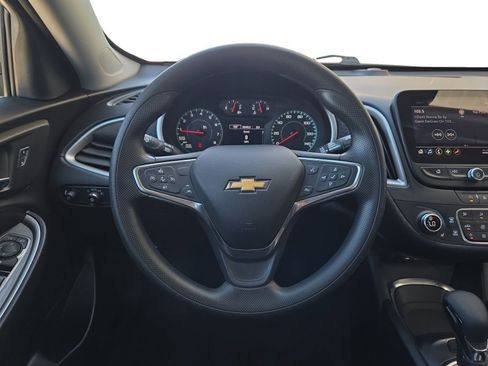 Used 2024 Chevrolet Malibu LT image 12