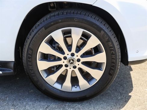 Used 2018 Mercedes-Benz GLS 450 4MATIC image 12
