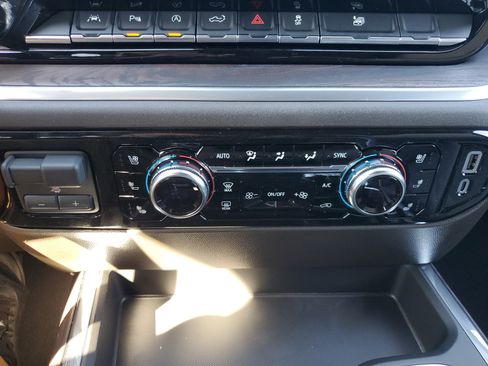 New 2026 GMC Sierra 1500 SLT w/ SLT Premium Plus Package image 28