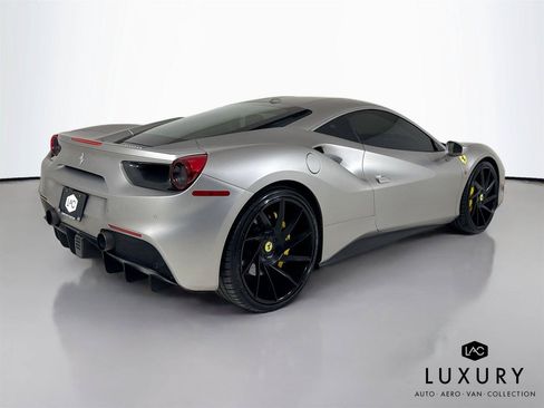 Used 2016 Ferrari 488 GTB RWD image 7
