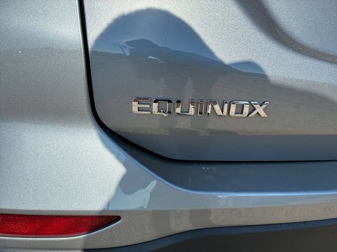 Used 2024 Chevrolet Equinox LT AWD/4WD image 10
